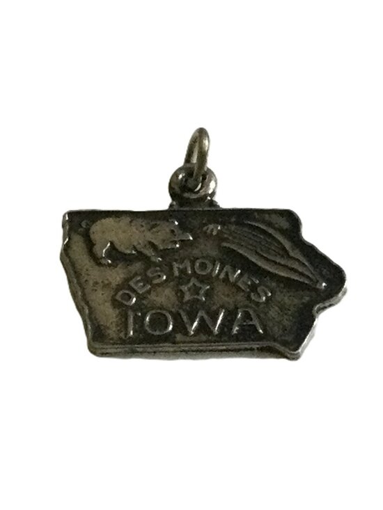 Jewelry - Vintage 60's Sterling Des Moines Iowa State Charm